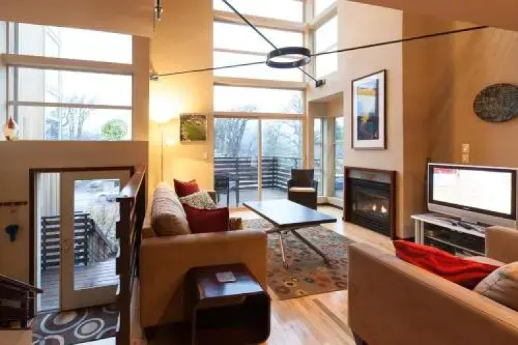 Alexanders-Rvr/Mt Vw-AC-3BR/3B