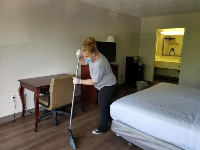 Econo Lodge Coliseum