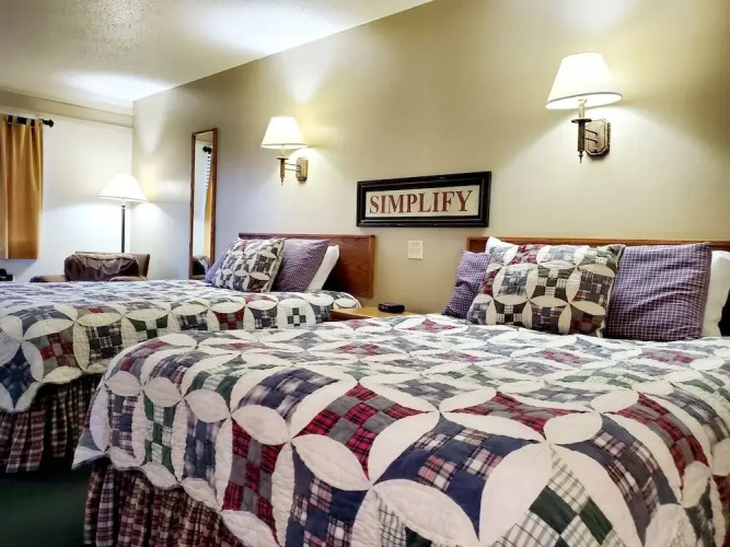 Covered Wagon Motel