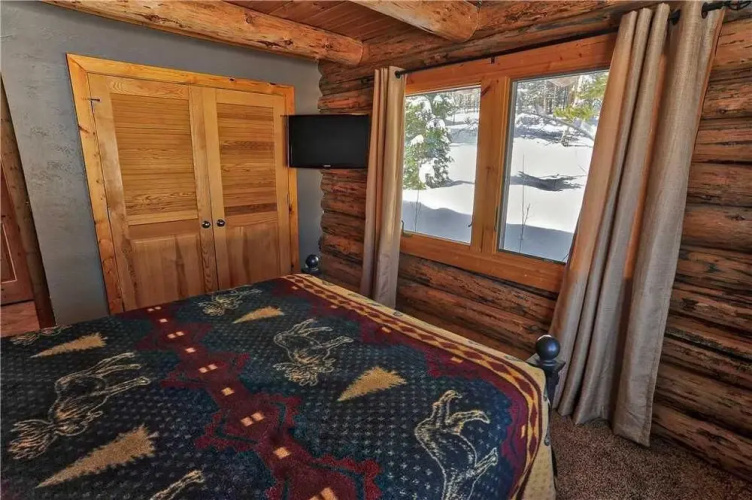 Black Bear Lodge