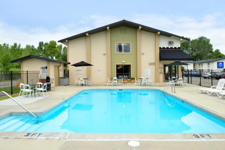 Americas Best Value Inn - Madison photo 20