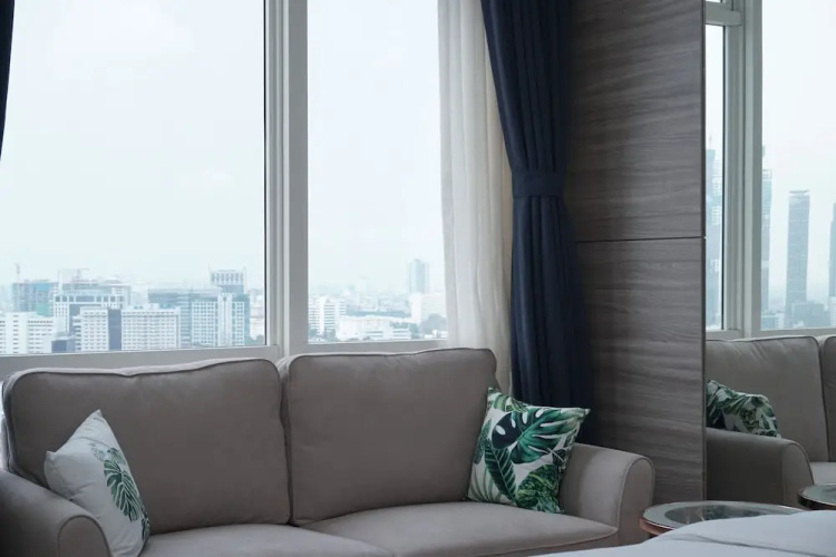 Cozy and Tranquil Studio Menteng Park Apartment