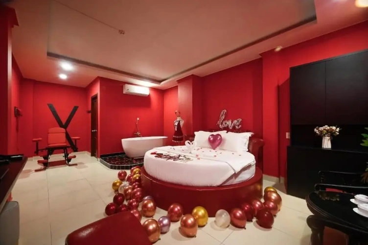 Luxury Suite
