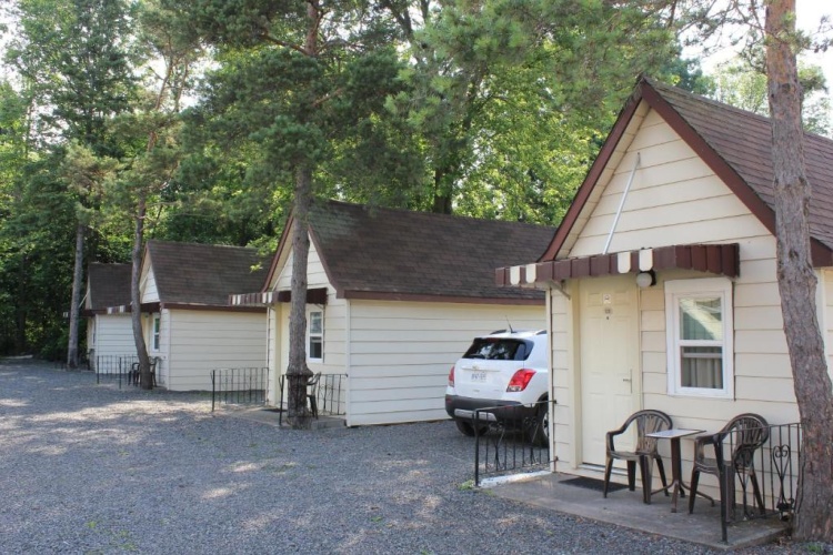 Double Cottage