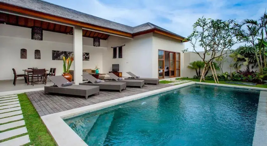 Echo Beach Villa