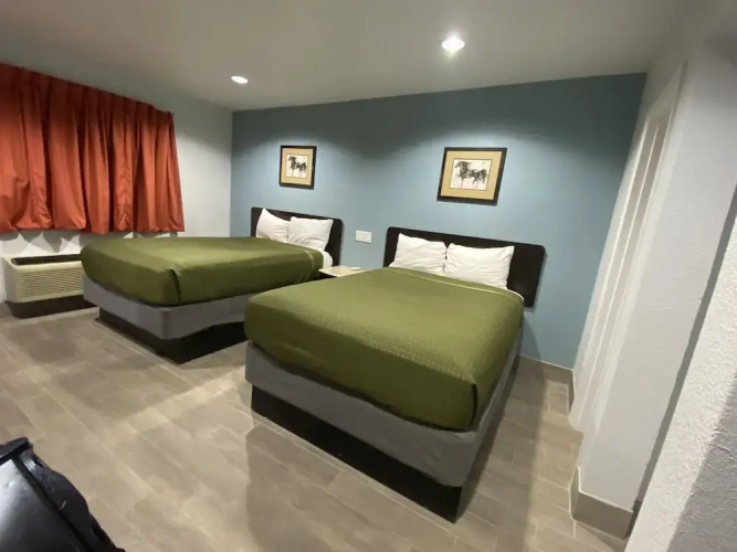 Executive Inn
