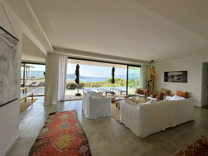 Villa Cala Rossa in Lecci
