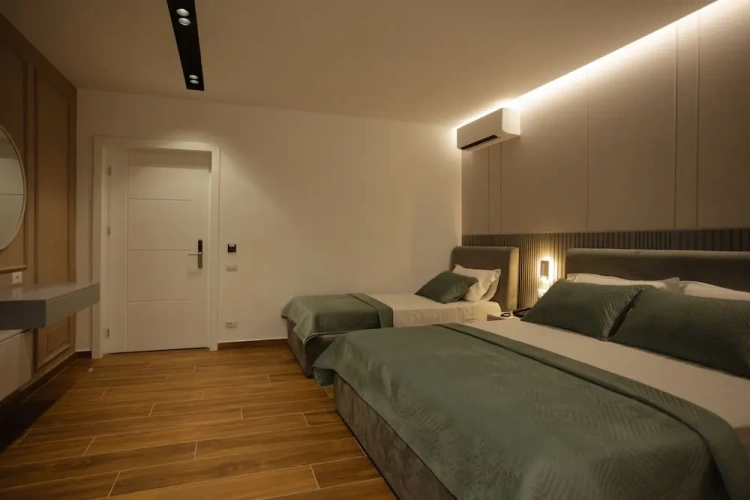 Deluxe Triple room