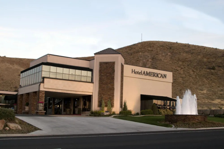 Hotel American