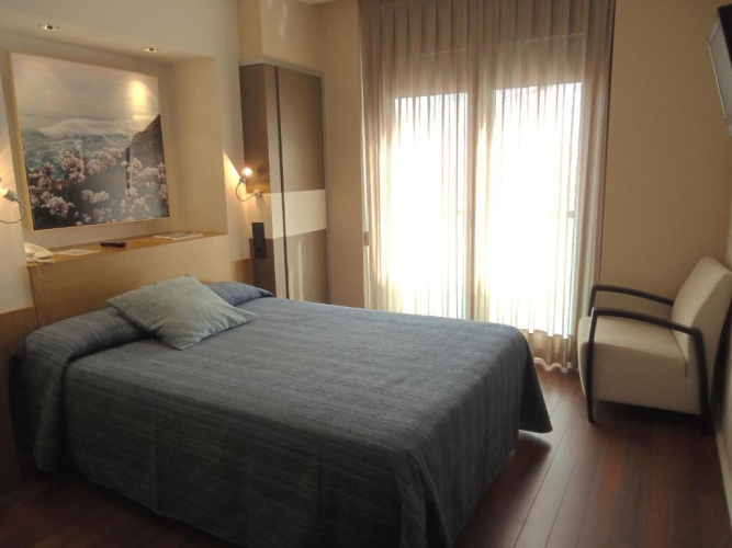 Standard Twin room with balcony
