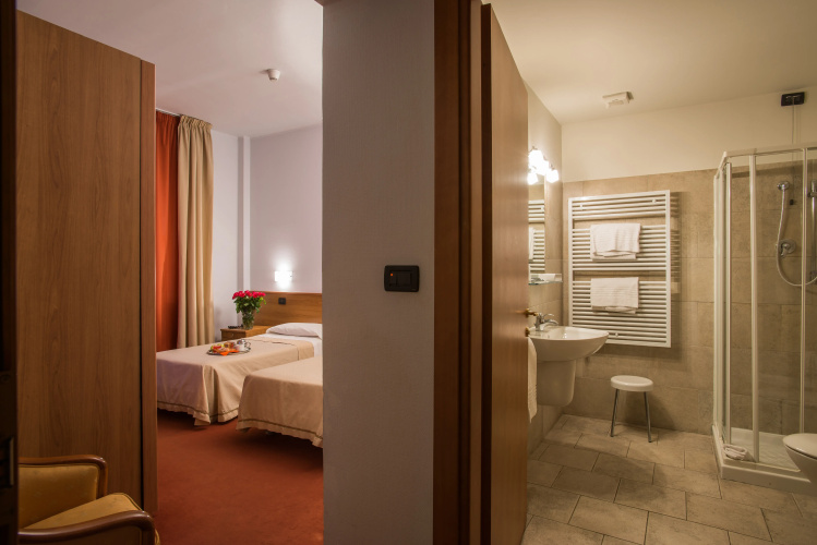 Hotel Lux