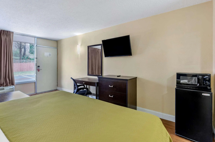 Econo Lodge Roanoke Civic Center