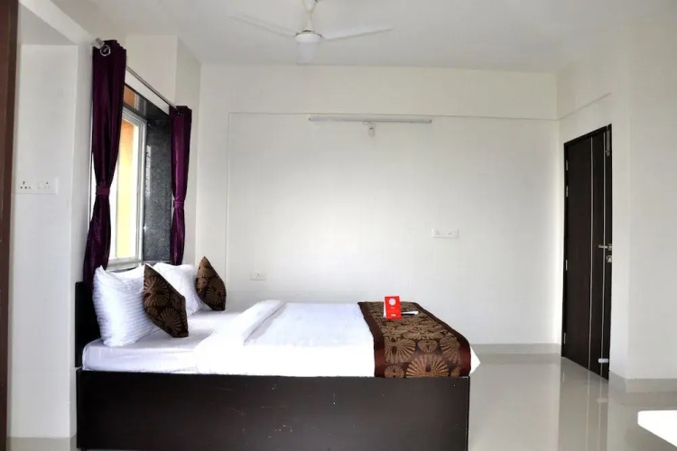 OYO 9533 Hotel Milind Villa