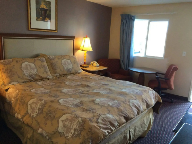 Pacific Inn