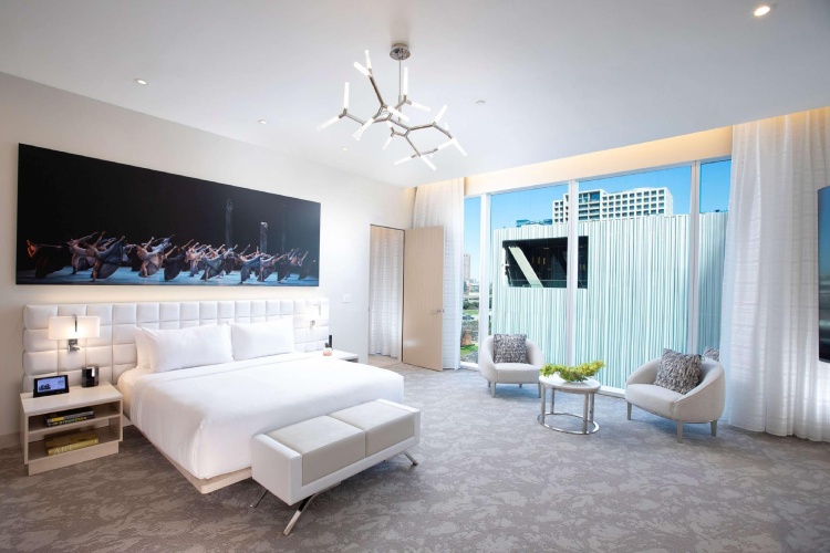 Grand Finale Accessible Double Suite