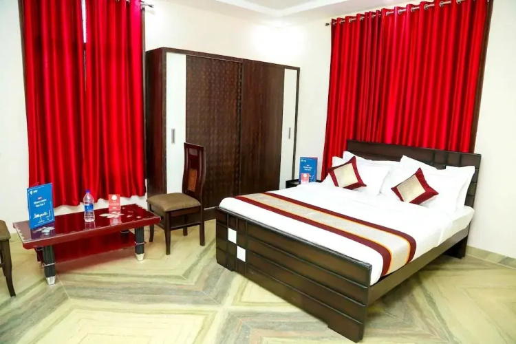 Sreenivas Serviced Apartment