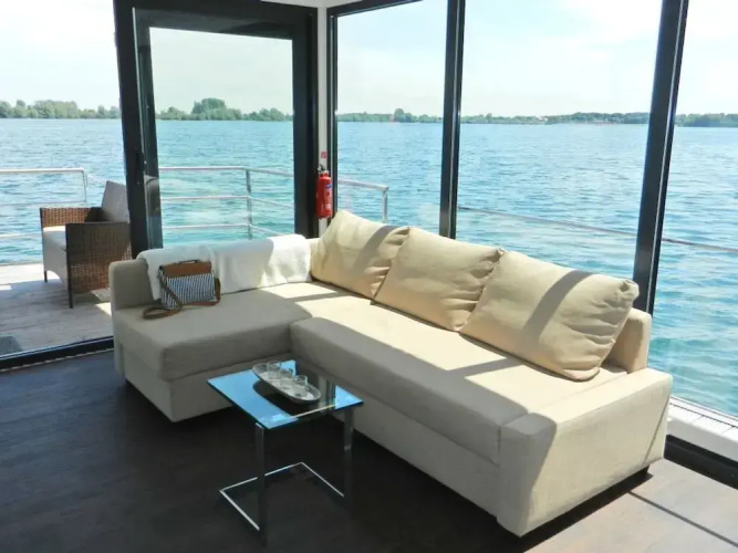 Hausboot am Xantener Nordsee