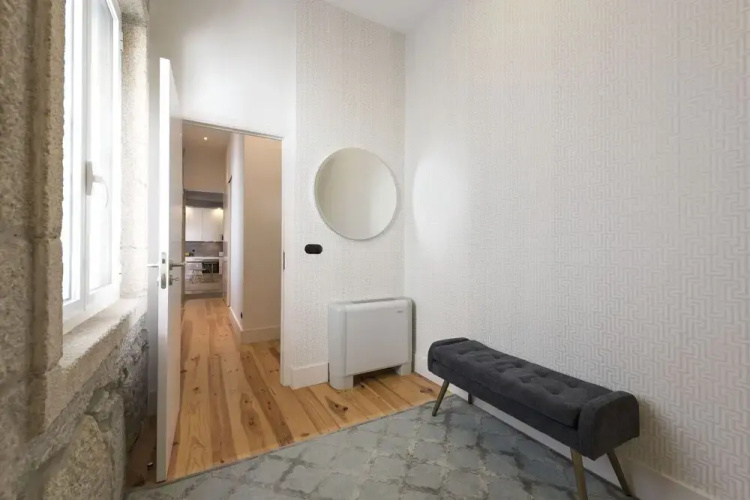 Downtown Almada Loft