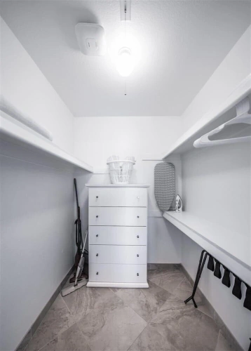 1 Bedroom Apartment with balcony