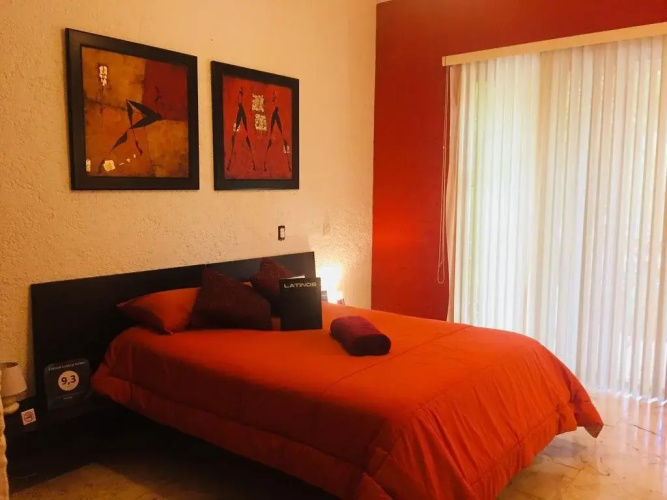 Latinos Luxury Suites