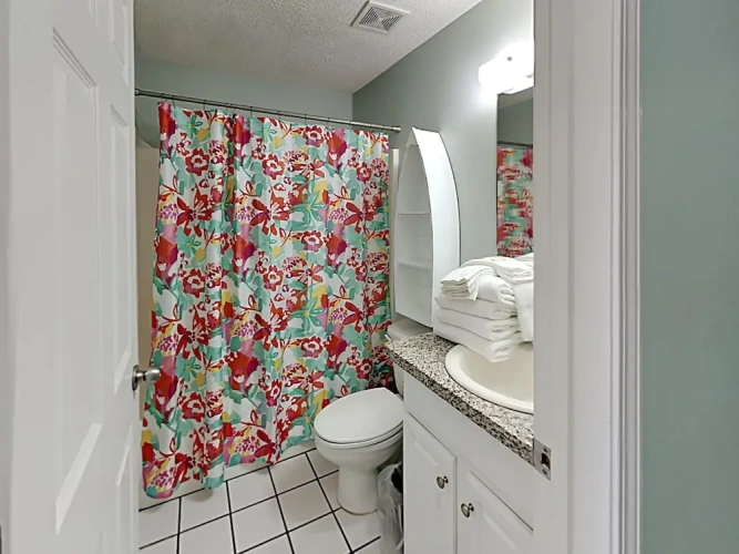 Standard room with balcony and with pool view