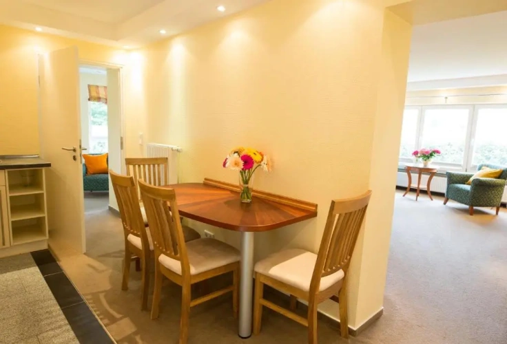 2 Bedrooms Apartment
