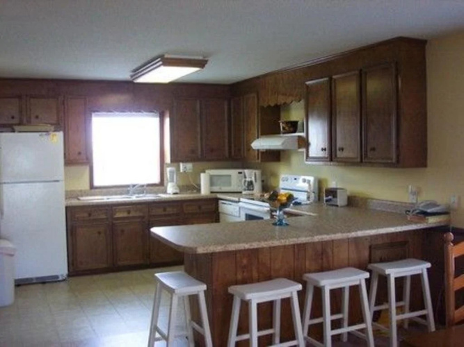 5 OClock Somewhere 4 Br home by RedAwning