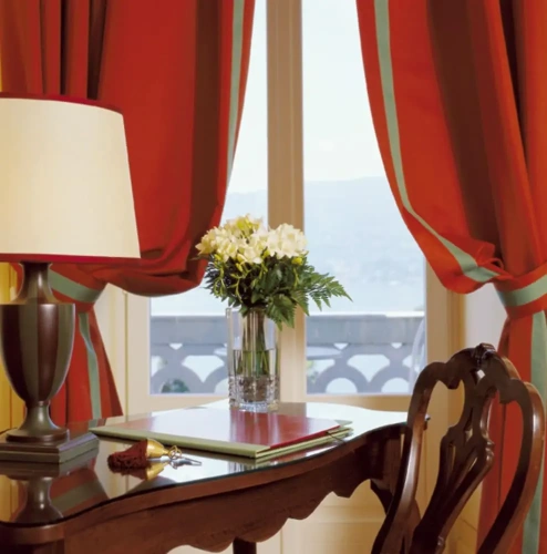 Deluxe Double room with partial view
