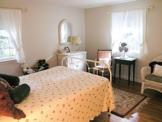 52 Monomessat Way - Three Bedroom House