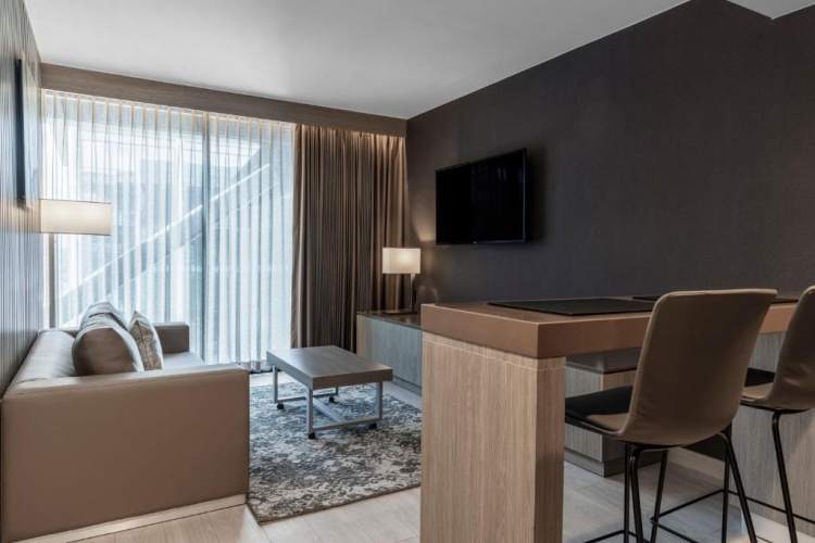 Double Suite