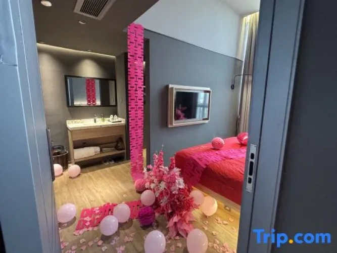 Grand Suite with city view