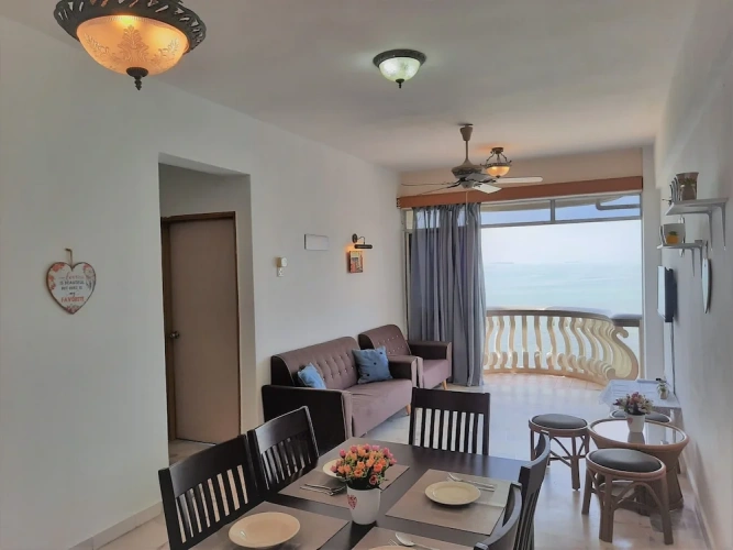 3 Bedrooms Apartment with balcony