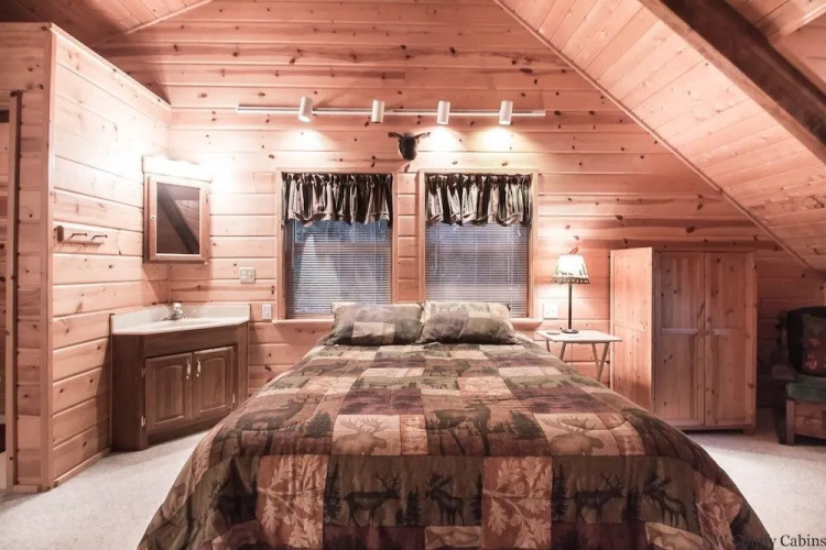 Chipmunk Lodge