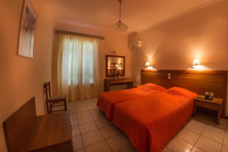 Standard Quadruple room with sea view