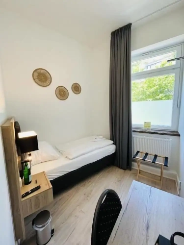 Deluxe Single room