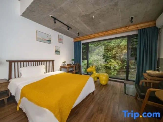 Family Duplex Suite with river view