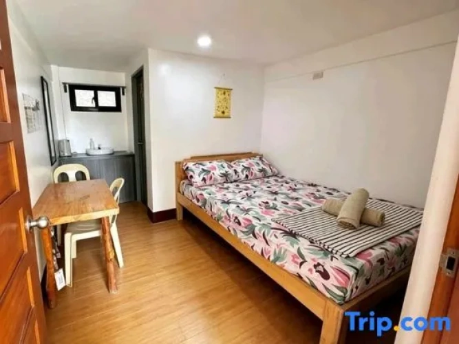 Standard Sextuple Family room with balcony