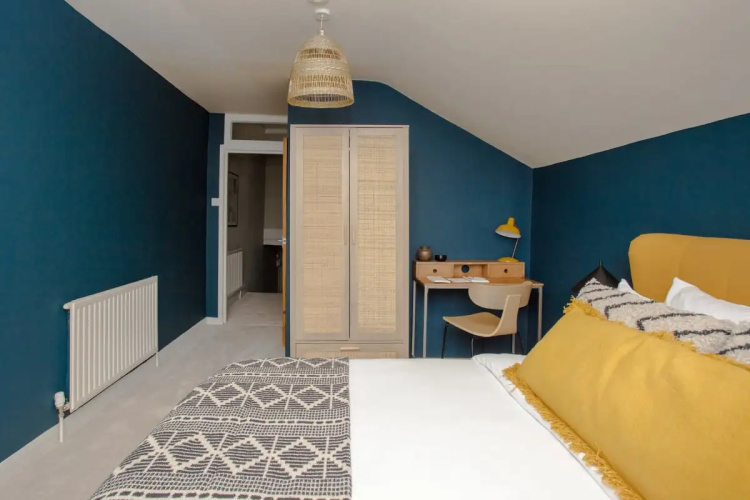 The Crescent Moon - Elegant 1bdr Flat