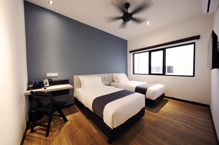 Superior (May Have No Window) Twin room