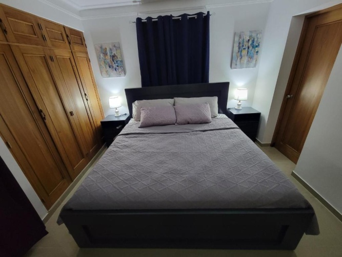 3 Bedrooms Apartment