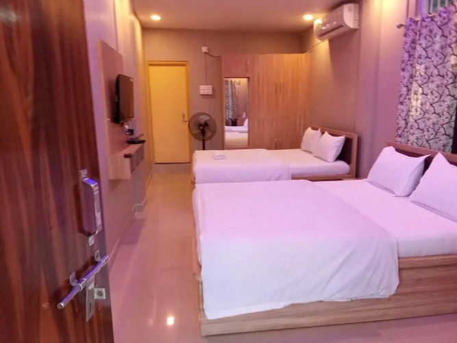 3 Star Lodge