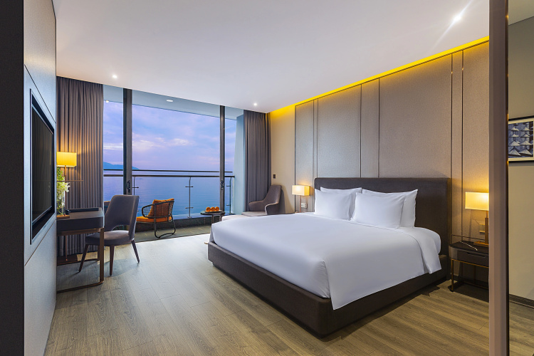 Le Sands Oceanfront Danang Hotel