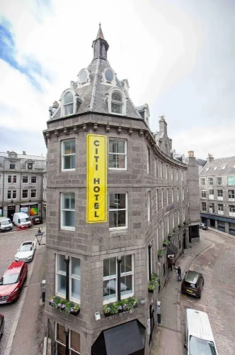 Royal Hotel
