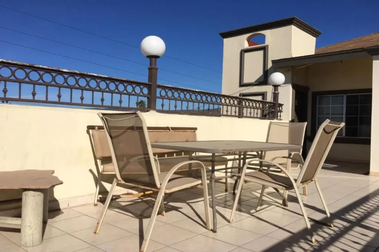 OYO Hotel CocoBeach, Ensenada