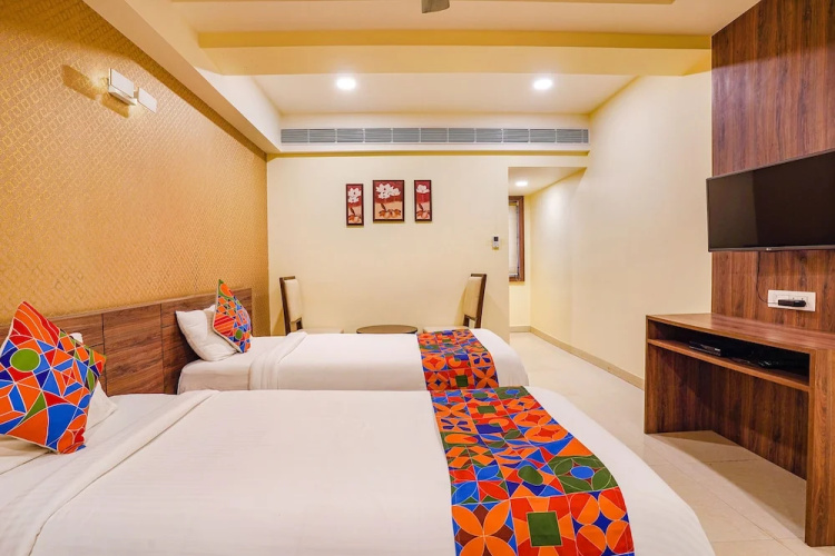 FabHotel Ginger Suites