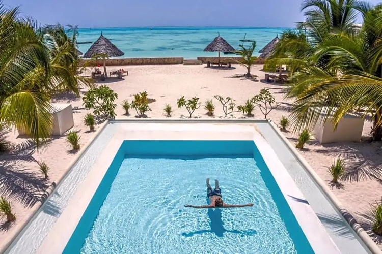 Nur Beach Hotel