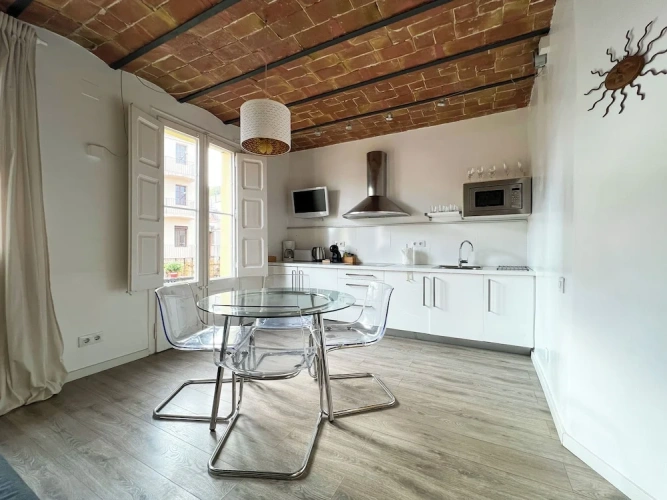 2 Bedrooms Apartment with balcony