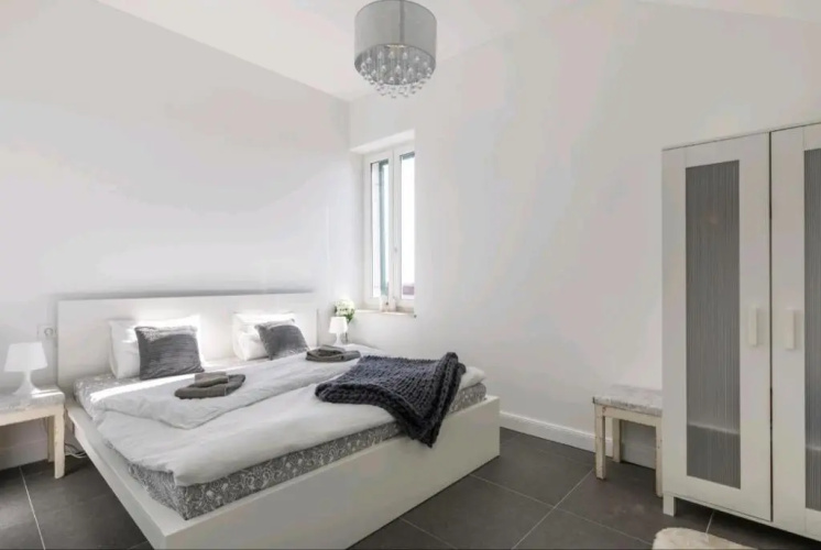 Just Like This - Cityapartment with Netflix