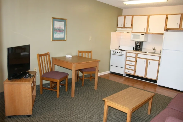 Standard Double Suite