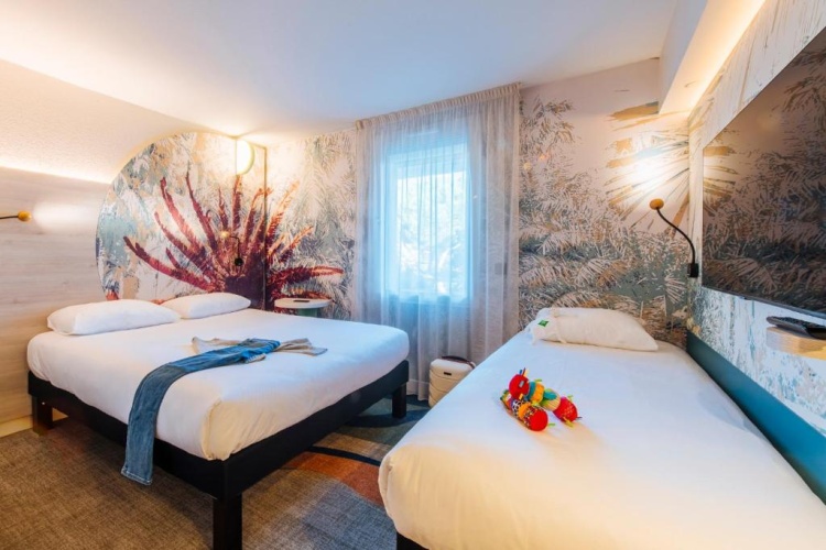 Standard Triple room